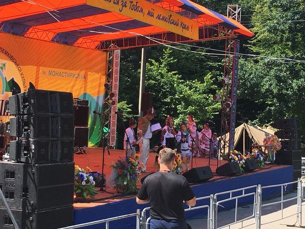 Фестиваль на Тернопільщині зібрав лемків зі всього світу (Фото)