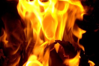 На Теребовлянщині у жахливій пожежі заживо згоріла жінка, чоловік у реанімації