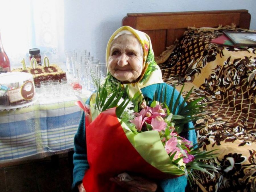 100-ий день народження зустріла довгожителька з Тернопільщини (Фото)