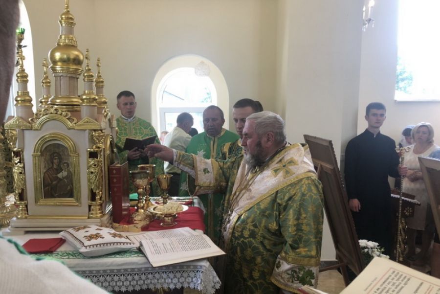На Тернопільщині освятили новозбудовану церкву