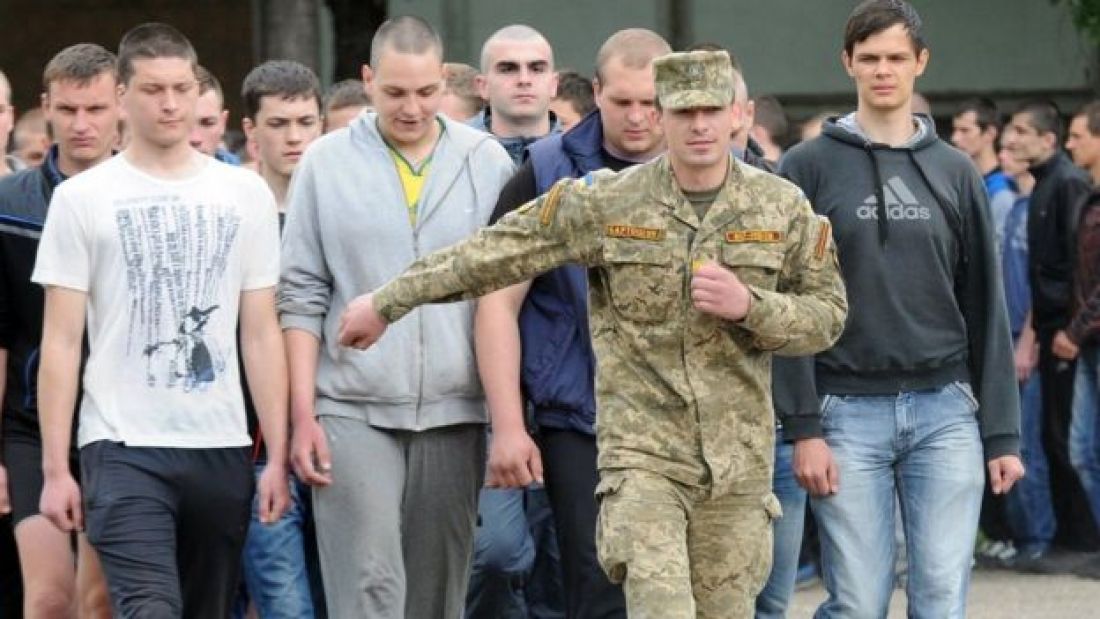 На Тернопільщині призовникам, які ухилятимуться від армії, погрожують кримінальною відповідальністю