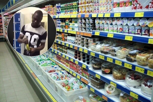 Бив і примушував їсти банан: В супермаркеті публічно принизили іноземця (Відео)