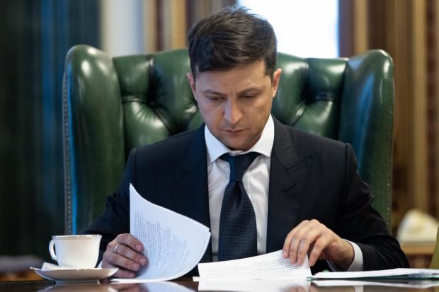 Президент України підписав закон про надання статусу УБД добровольцям
